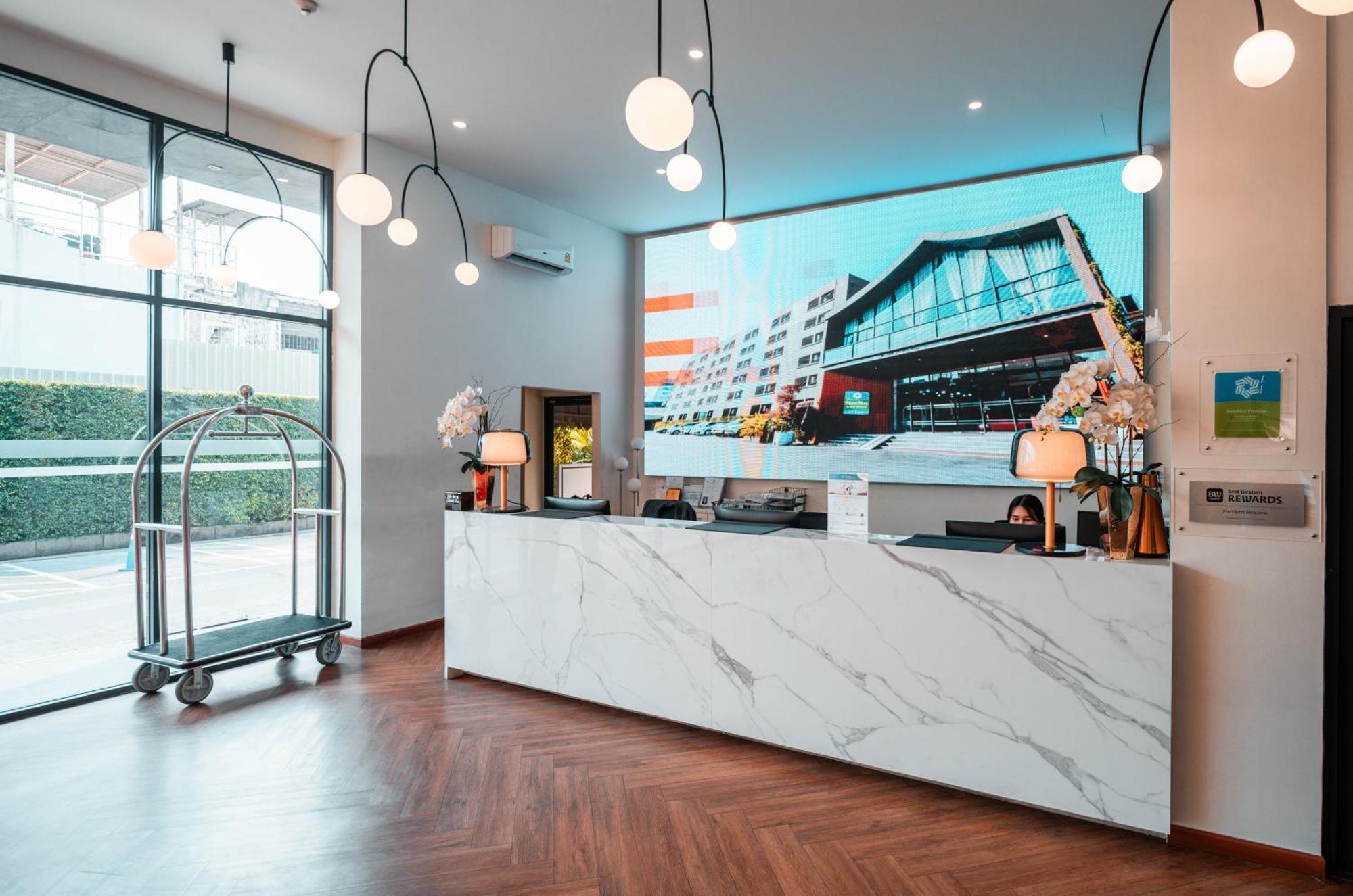Surestay By Best Western Iconic Ari-Jatujak Bangkok Exterior foto